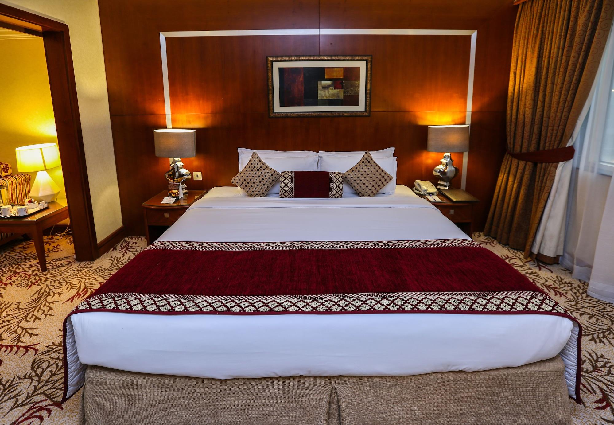 Ramee Royal Hotel Dubai Exterior foto
