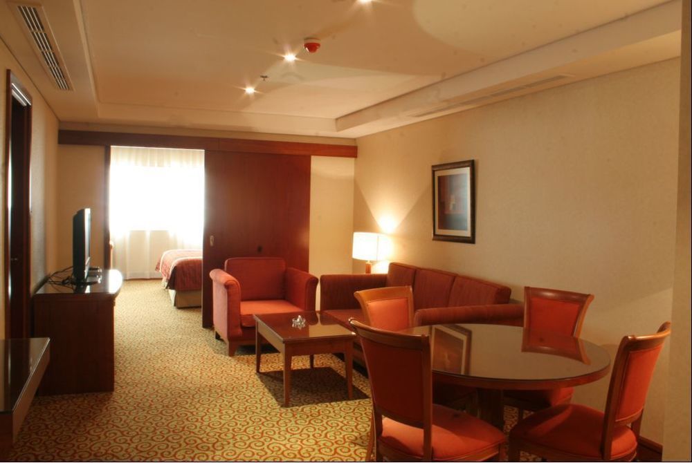 Ramee Royal Hotel Dubai Quarto foto